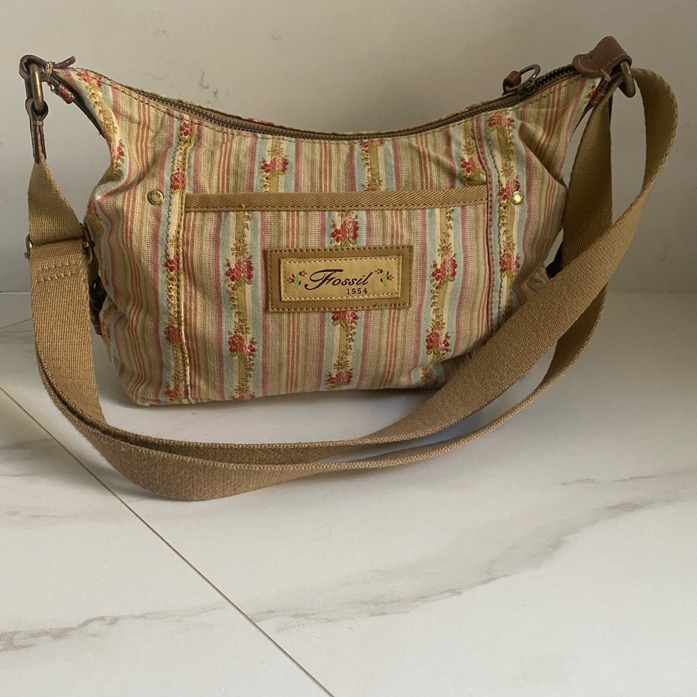 Fossil Tan and Brown Crossbody Bag with Adjustable Strap